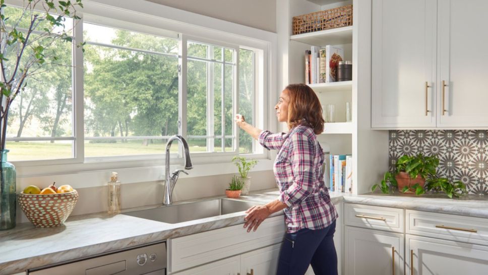 what is the difference between new construction and replacement windows